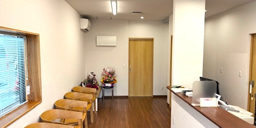 よこの薬局待合室